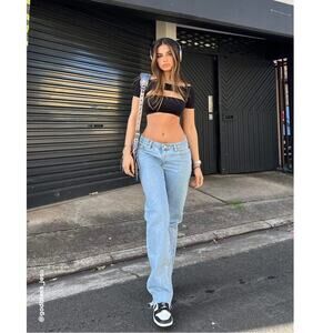 Abrand '99 Low Straight Jean in Walkaway Light Wash Size 29 Petite Y2K